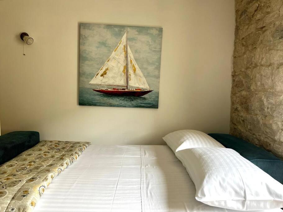 Sailor'S Apartment Supetar Bagian luar foto